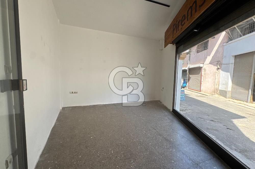 İZMİR, KEMERALTI, ANTİKACILAR ÇARŞISI'NDA 22 M2 KİRALIK DÜKKAN