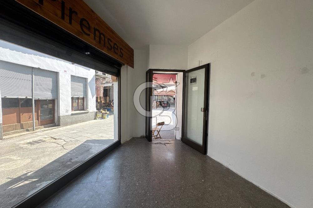 İZMİR, KEMERALTI, ANTİKACILAR ÇARŞISI'NDA 22 M2 KİRALIK DÜKKAN