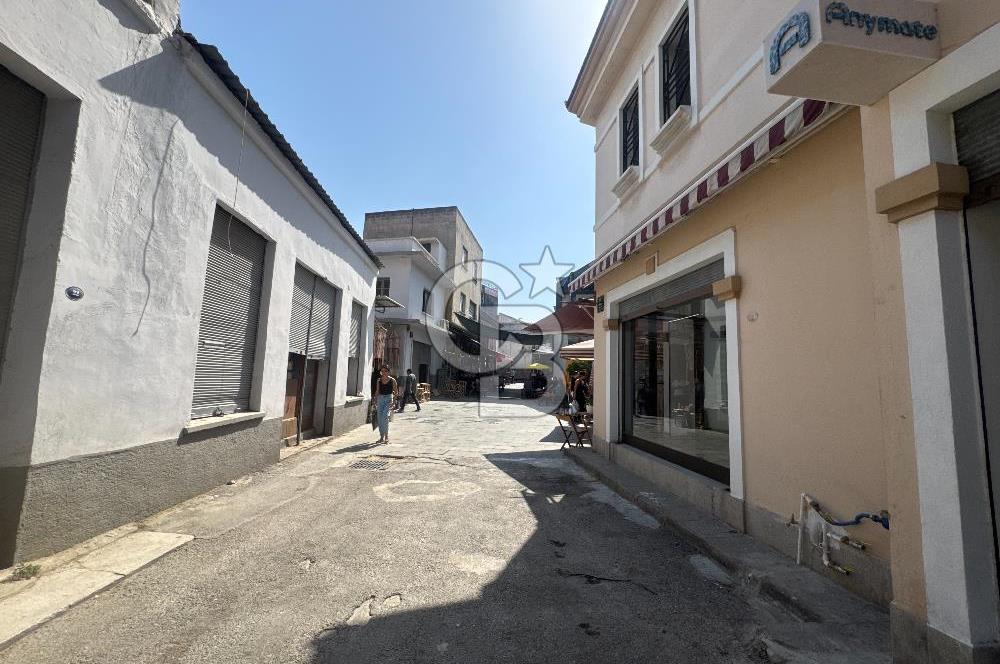 İZMİR, KEMERALTI, ANTİKACILAR ÇARŞISI'NDA 22 M2 KİRALIK DÜKKAN
