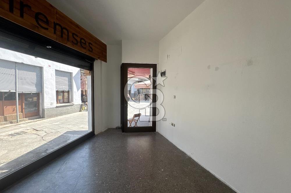 İZMİR, KEMERALTI, ANTİKACILAR ÇARŞISI'NDA 22 M2 KİRALIK DÜKKAN