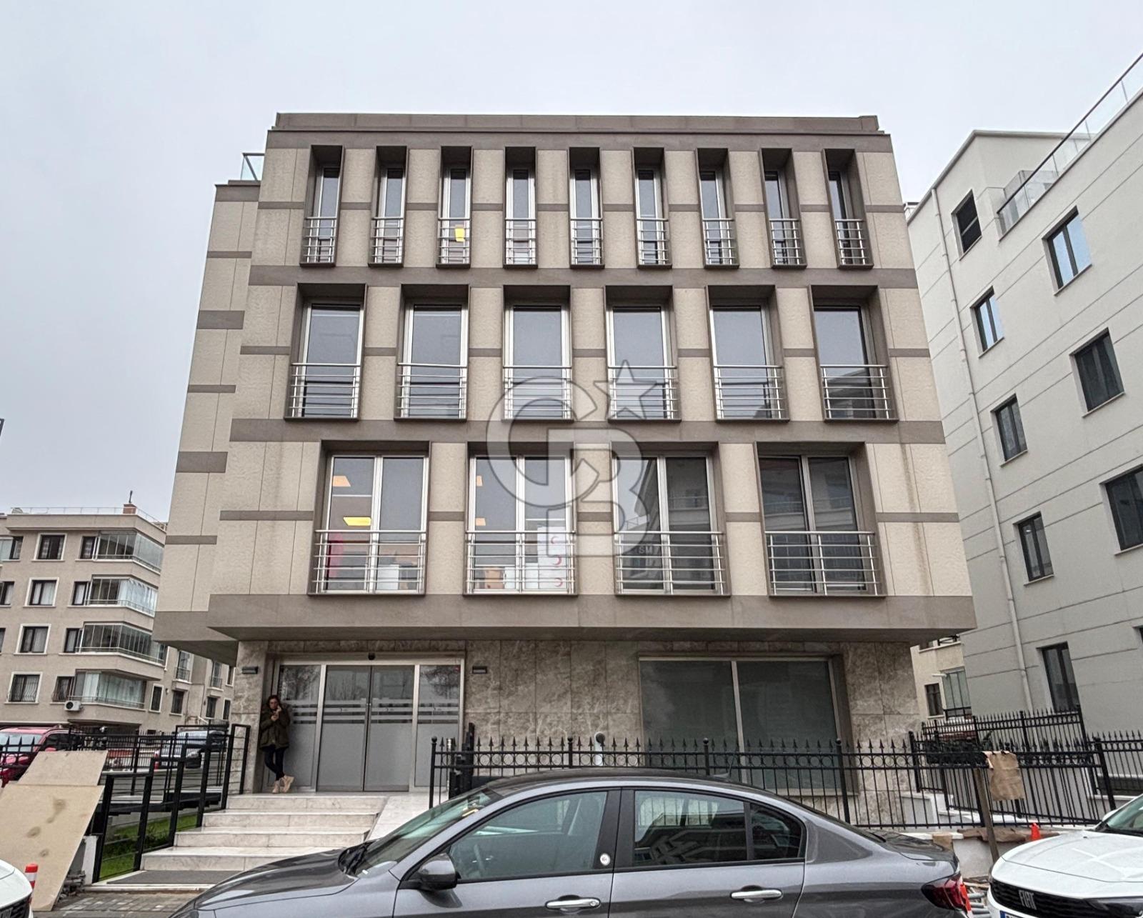 CB PREMIUM'DAN MUSTAFA KEMAL MAHALLESİ'NDE KİRACILI KOMPLE BİNA