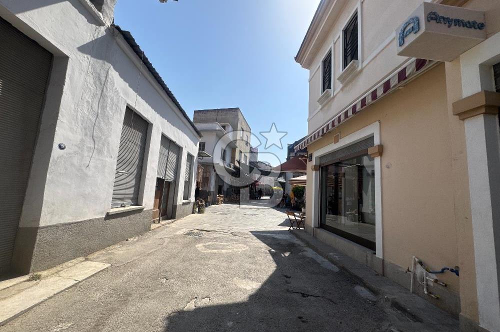 İZMİR, KEMERALTI, ANTİKACILAR ÇARŞISI'NDA 22 M2 KİRALIK DÜKKAN