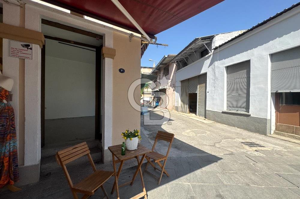 İZMİR, KEMERALTI, ANTİKACILAR ÇARŞISI'NDA 22 M2 KİRALIK DÜKKAN
