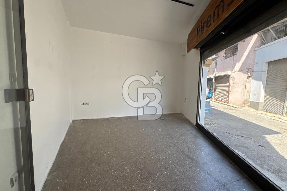 İZMİR, KEMERALTI, ANTİKACILAR ÇARŞISI'NDA 22 M2 KİRALIK DÜKKAN