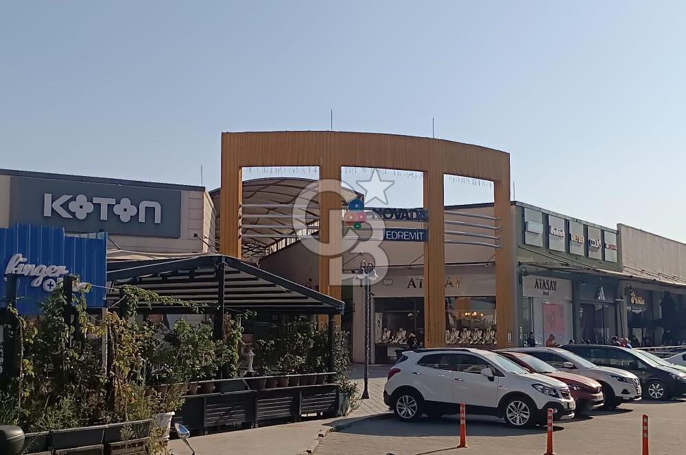BALIKESİR EDREMİT NOVADA AVM YANI SATILIK GENİŞ DÜKKAN