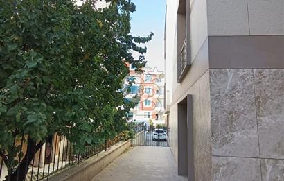 CB PREMIUM'DAN MUSTAFA KEMAL MAHALLESİ'NDE KİRACILI KOMPLE BİNA