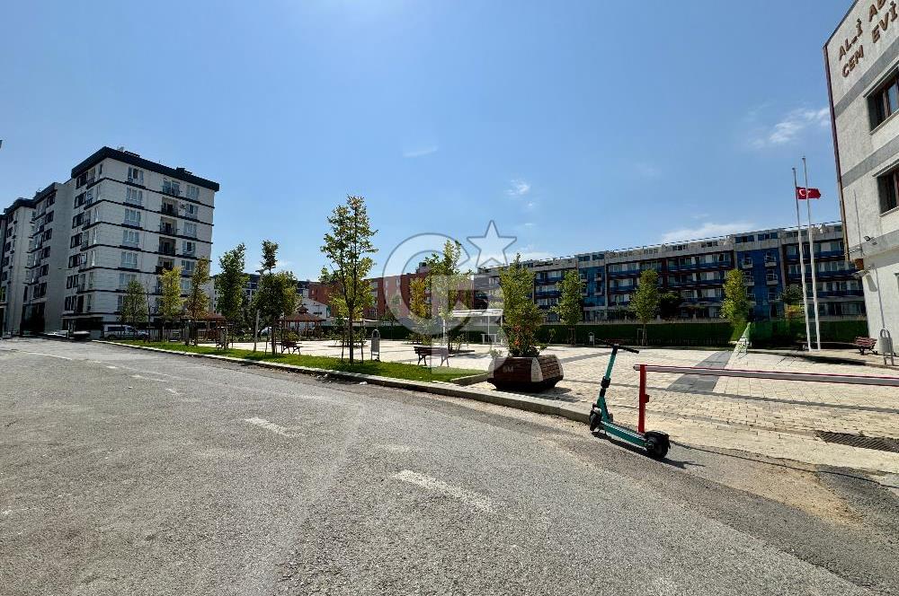 TUZLA MERKEZ’DE OTOPARKLI, ARA KAT 2+1 DAİRE - YENİ BİNADA