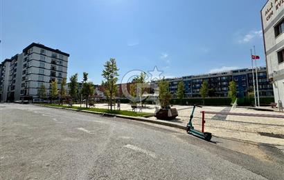 TUZLA MERKEZ’DE OTOPARKLI, ARA KAT 2+1 DAİRE - YENİ BİNADA
