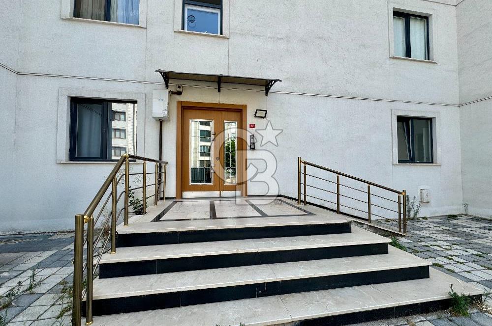 TUZLA MERKEZ’DE OTOPARKLI, ARA KAT 2+1 DAİRE - YENİ BİNADA