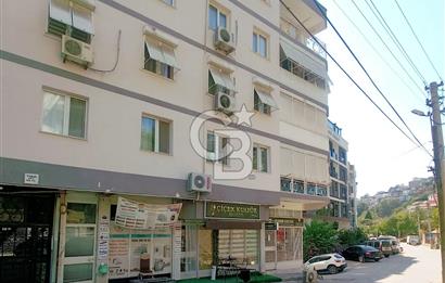 Bayraklı'da Anadolu Cad. ve Denize 200 M 3+1 130 M2