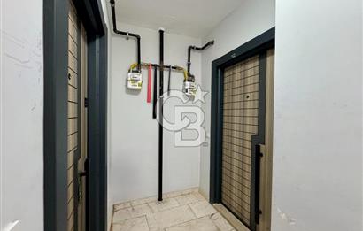 TUZLA MERKEZ’DE OTOPARKLI, ARA KAT 2+1 DAİRE - YENİ BİNADA