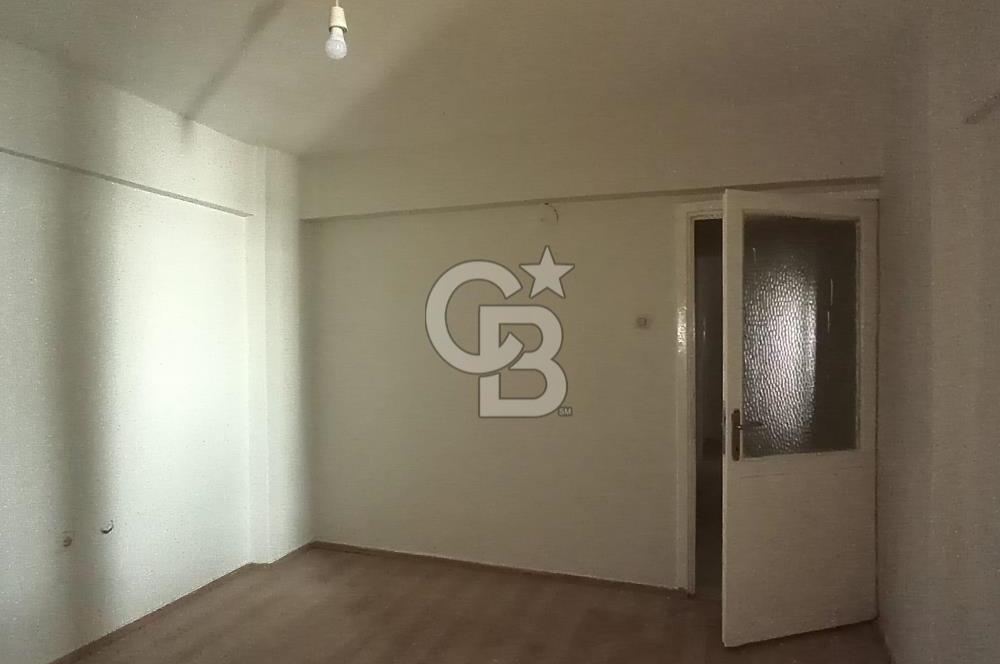 Bayraklı'da Anadolu Cad. ve Denize 200 M 3+1 130 M2