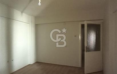 Bayraklı'da Anadolu Cad. ve Denize 200 M 3+1 130 M2