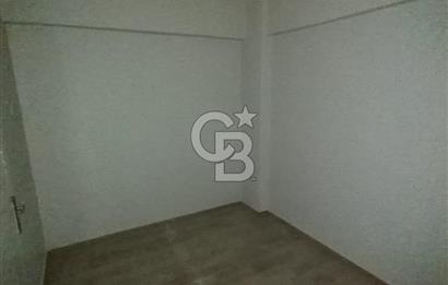 Bayraklı'da Anadolu Cad. ve Denize 200 M 3+1 130 M2
