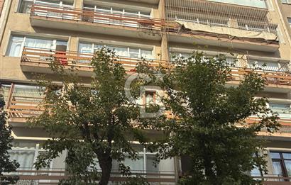 Fatih Balipaşa Caddesi'nde Net 120 m² Satılık 3+1 Daire