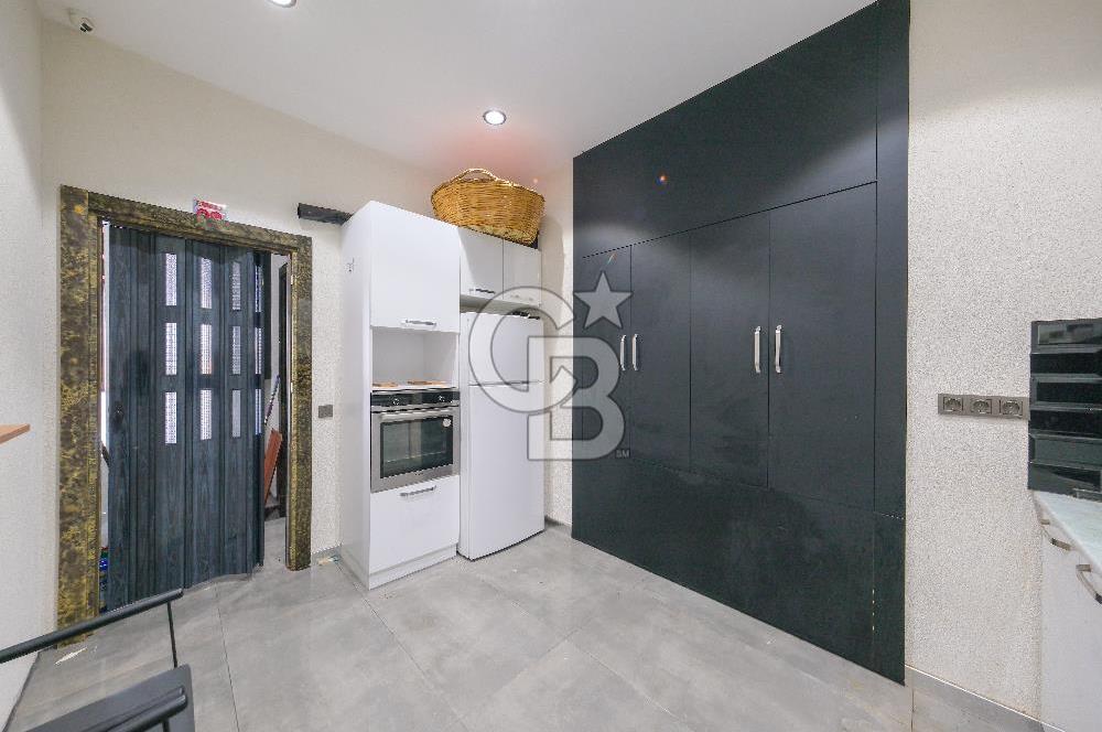 Kennedy Caddesi Cepheli Ottomare Suiteste Kiralık Dükkan