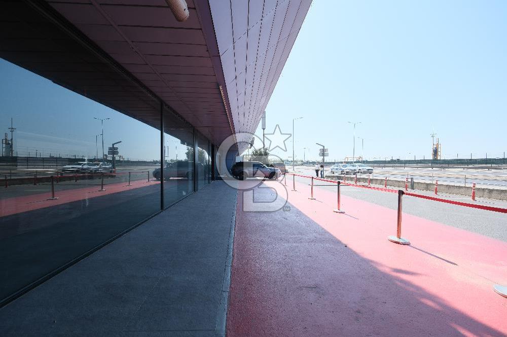 Kennedy Caddesi Cepheli Ottomare Suiteste Kiralık Dükkan