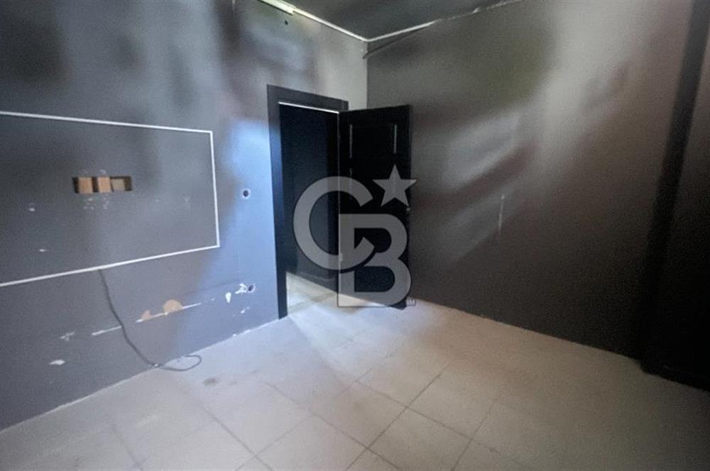 TRAMVAYA CEPHE TÜRKİŞ VE MİMARSİNAN ARASI KİRALIK DÜKKAN
