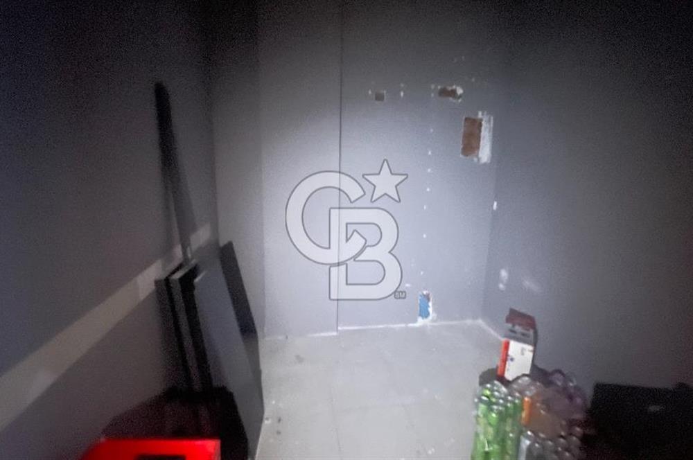 TRAMVAYA CEPHE TÜRKİŞ VE MİMARSİNAN ARASI KİRALIK DÜKKAN