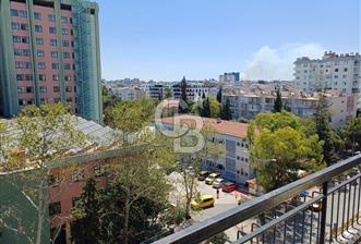 ATATÜRK DEVLET HASTANESİ KARŞISI CADDE ÜSTÜNDE SATILIK DAİRE