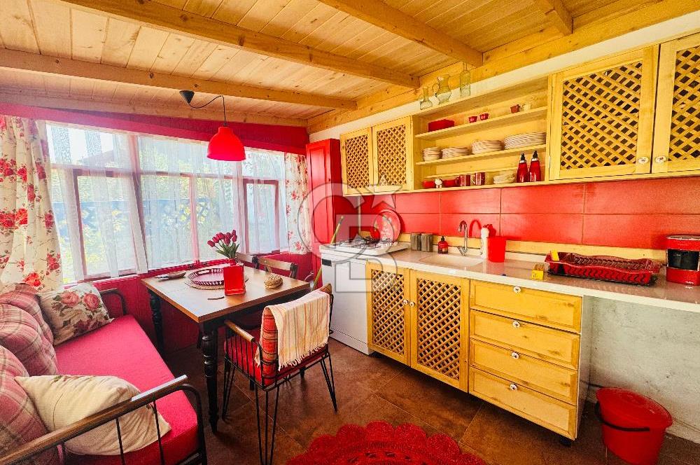 Foça Ilıpınar'da Eşyalı Kiralık 1+1 Müstakil Ev
