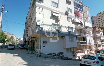 Bayraklı'da Anadolu Cad. ve Denize 200 M 3+1 130 M2