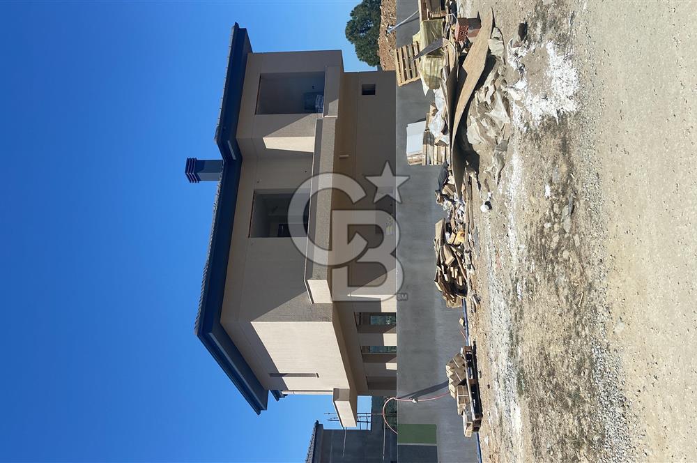 Urla Bademler Satılık 4+1 Müstakil Villa