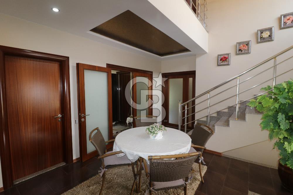 Mersin Toroslar Soğucak İstiklal Cad. Satılık 1255M² Arsa ve Villa