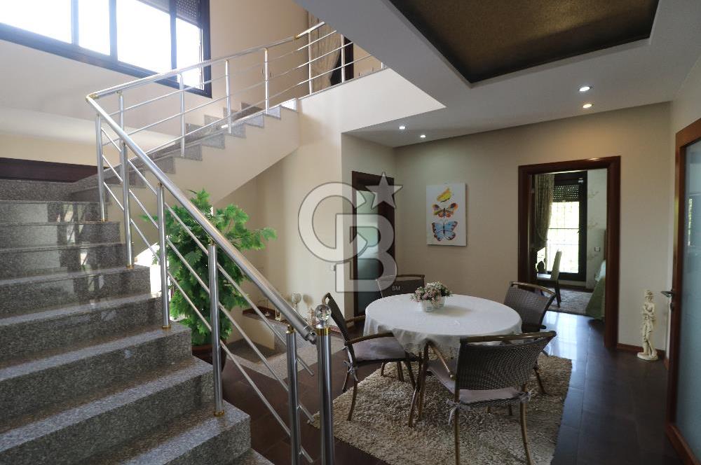 Mersin Toroslar Soğucak İstiklal Cad. Satılık 1255M² Arsa ve Villa