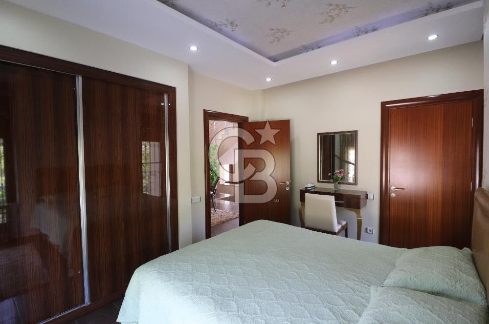 Mersin Toroslar Soğucak İstiklal Cad. Satılık 1255M² Arsa ve Villa