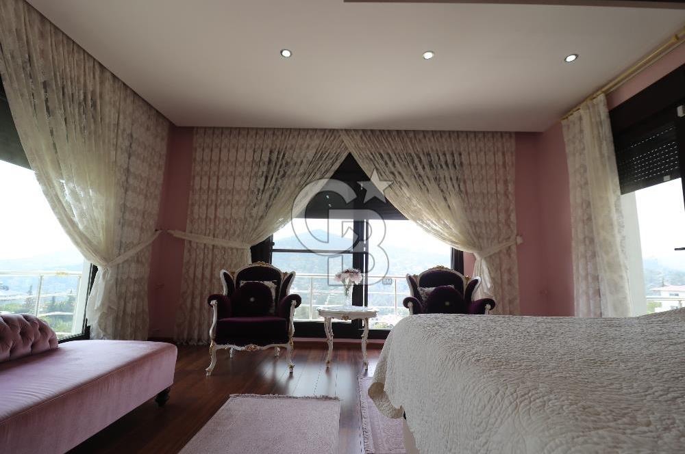 Mersin Toroslar Soğucak İstiklal Cad. Satılık 1255M² Arsa ve Villa