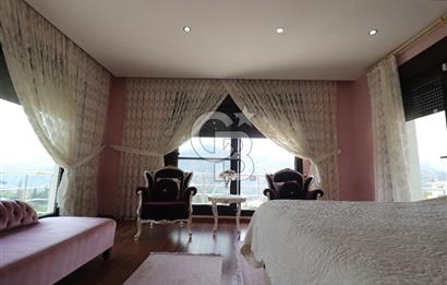 Mersin Toroslar Soğucak İstiklal Cad. Satılık 1255M² Arsa ve Villa