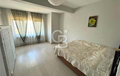 Lapseki Çardak'ta Boğaz ve Köprü Manzaralı Kiralık Bahçeli Villa