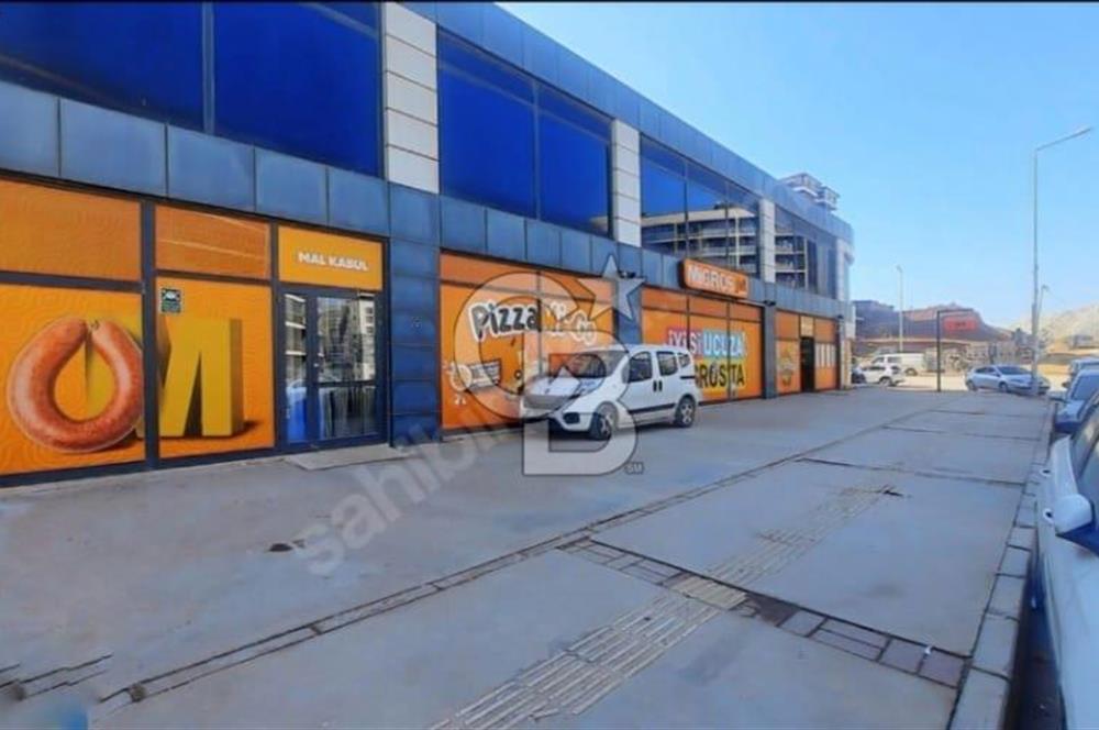 Kent 2  yakını  Gazi mahallesinde Rezidans Lüx 3+1 daire