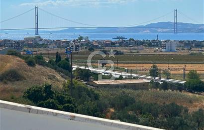 Lapseki Çardak'ta Boğaz ve Köprü Manzaralı Kiralık Bahçeli Villa