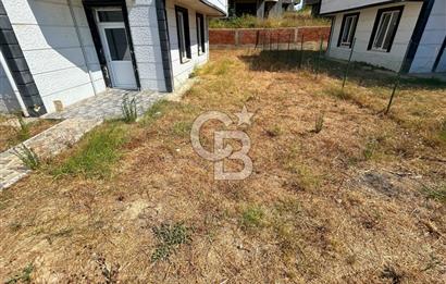 Lapseki Çardak'ta Boğaz ve Köprü Manzaralı Kiralık Bahçeli Villa