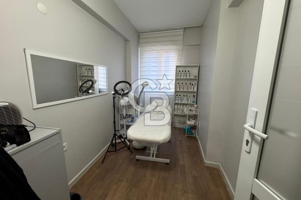 Çiğli Anadolu Caddesi üzeri Satılık 1+1 Ofis