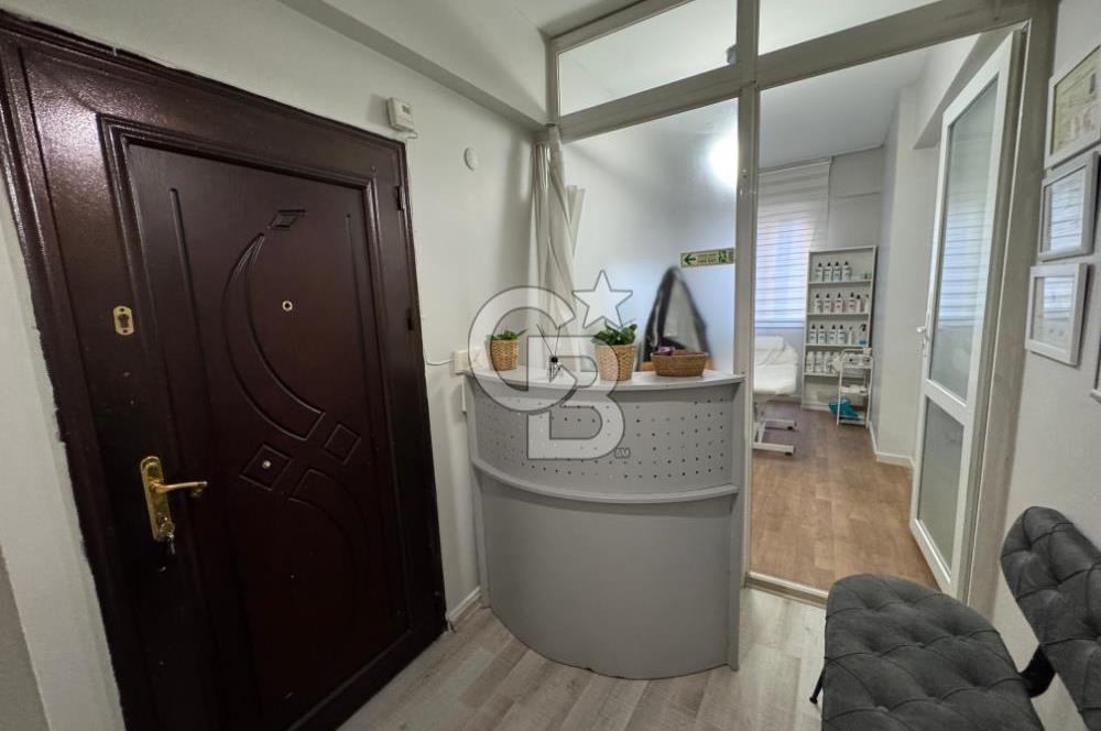 Çiğli Anadolu Caddesi üzeri Satılık 1+1 Ofis