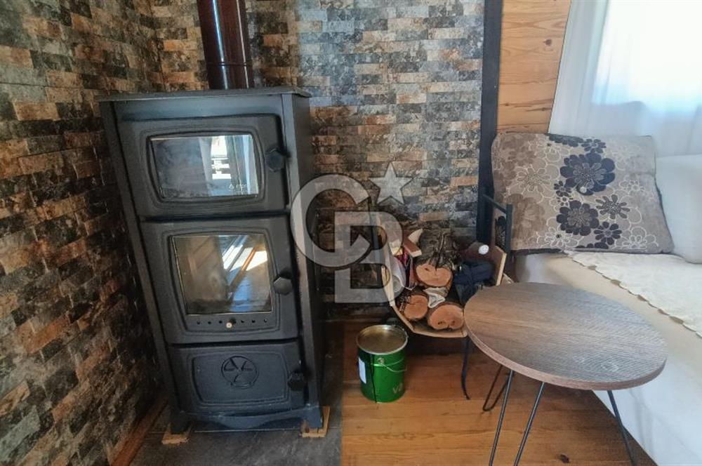 Bornova Yakaköy Satılık Tarla ve 2+1 Ağaç Ev 