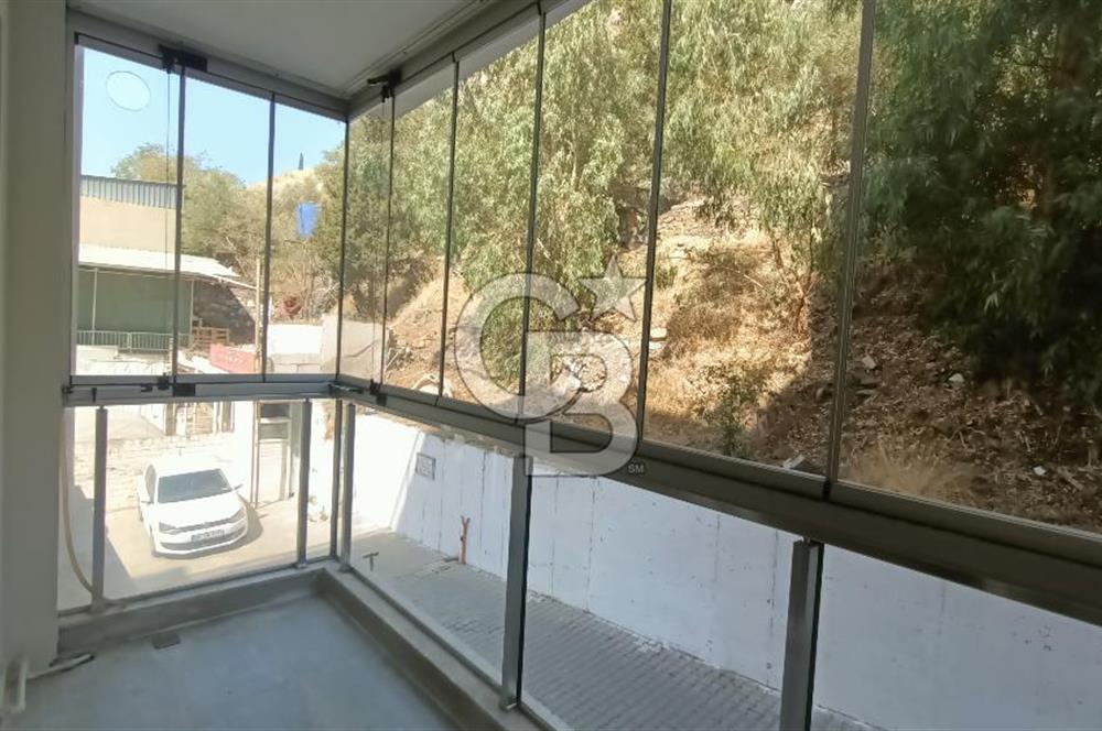 İzmir Bayraklı Çiçek Mahallesi Kiralık 2+1 Daire 
