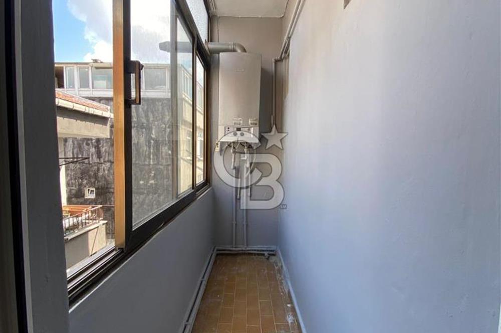 GÜNGÖREN'DE MERKEZİ KONUMDA SATILIK KAT İRTİFAKLI 2+1 90M² DAİRE