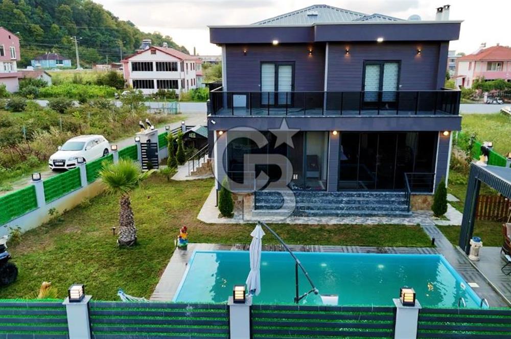 Havuzlu & Full Eşyalı Lüks Villa 