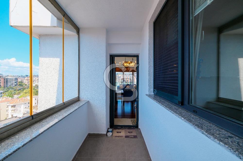 Caddebostan’da Deniz ve Bağdat Caddesi Manzaralı Geniş Dubleks Daire