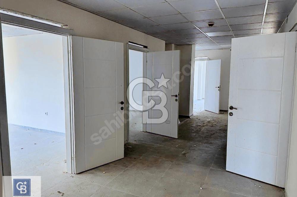Kiralık Kurumsal Kullanım İçin İdeal, Merkezi Konumda Bina