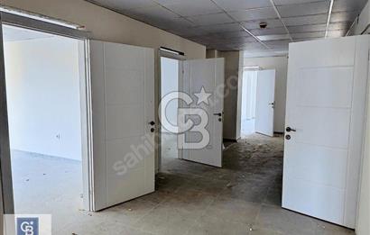 Kiralık Kurumsal Kullanım İçin İdeal, Merkezi Konumda Bina
