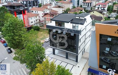 Kiralık Başiskele En İşlek Noktasında Prestijli Sıfır Dükkan