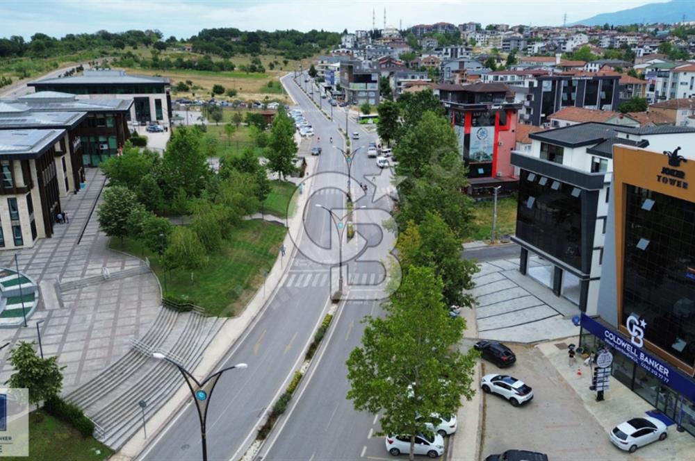 Kiralık Başiskele En İşlek Noktasında Prestijli Sıfır Dükkan