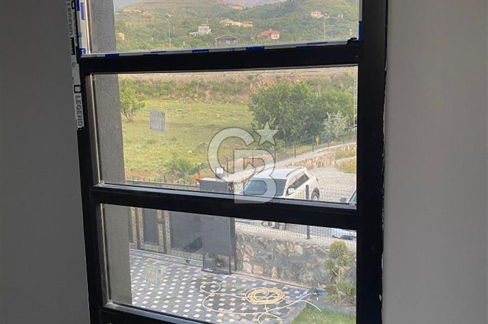 HACILAR AKDAM'DA HARİKA MANZARALI VİLLA