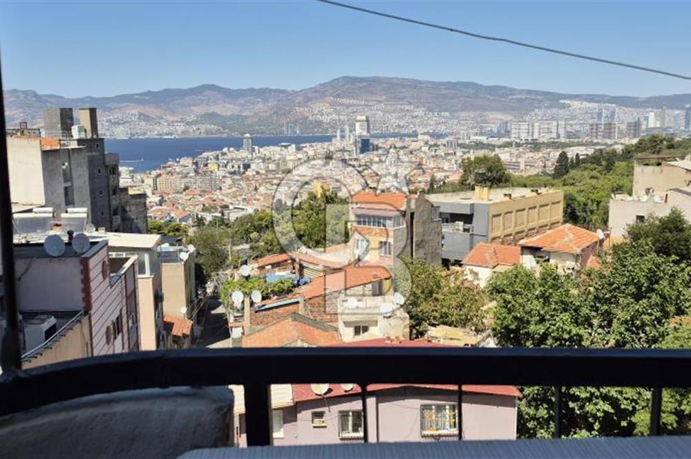 KONAK / Tınaztepe Mah. Körfez Manzaralı Satılık 3+1 Daire