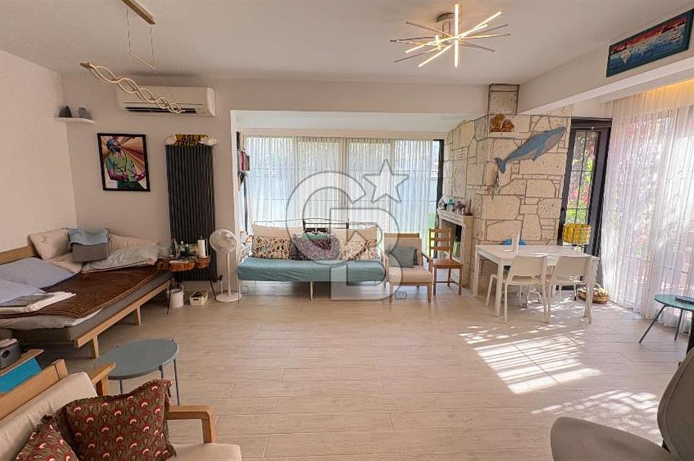 Narlıdere Sahilevleri 6+1 Satılık Villa